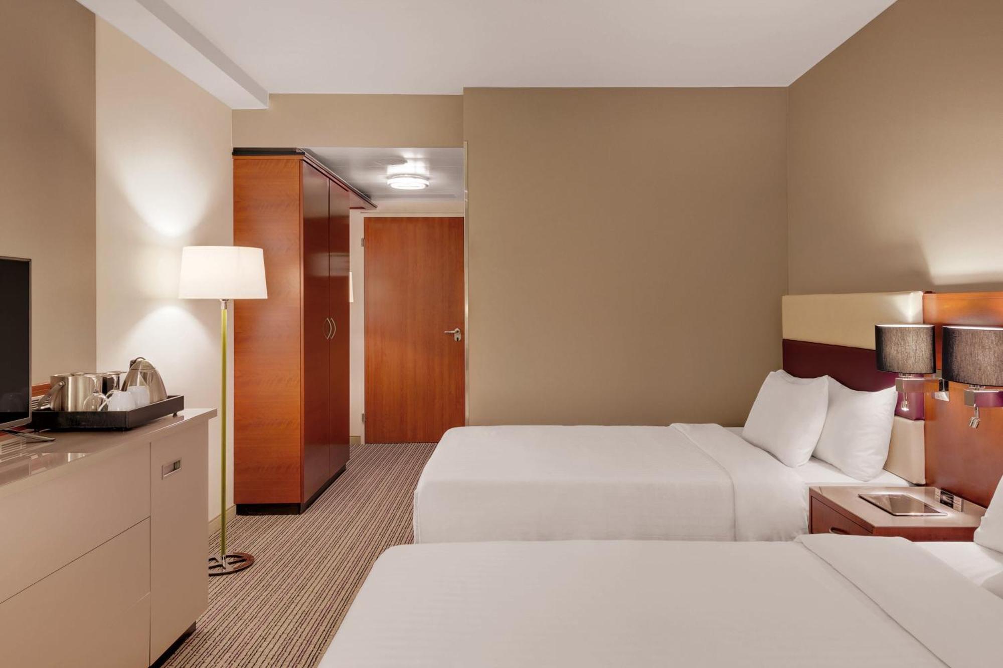Courtyard By Marriott North Otel 4*