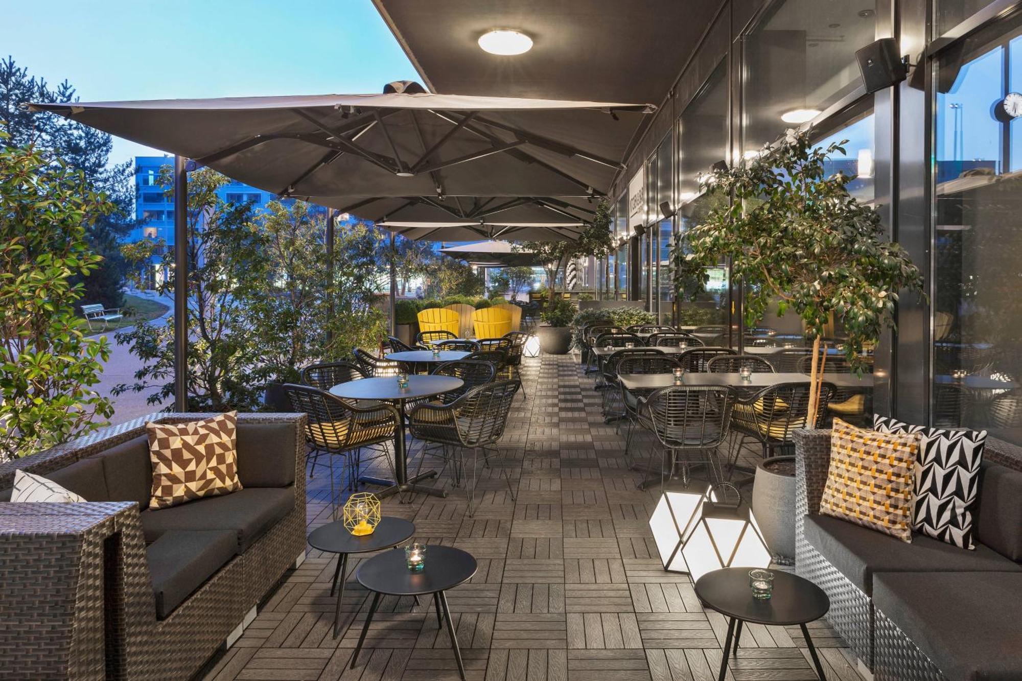 Courtyard By Marriott North Otel
