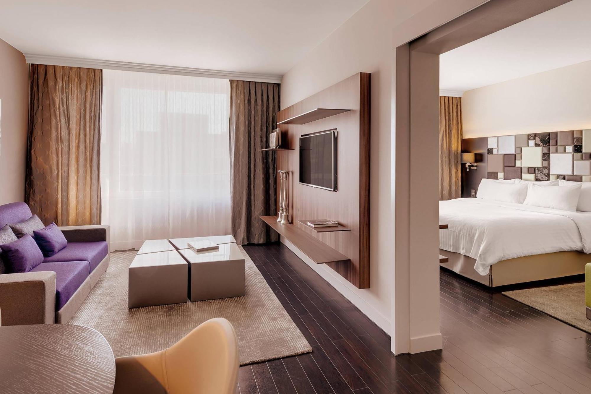 Courtyard By Marriott North Otel Zürih