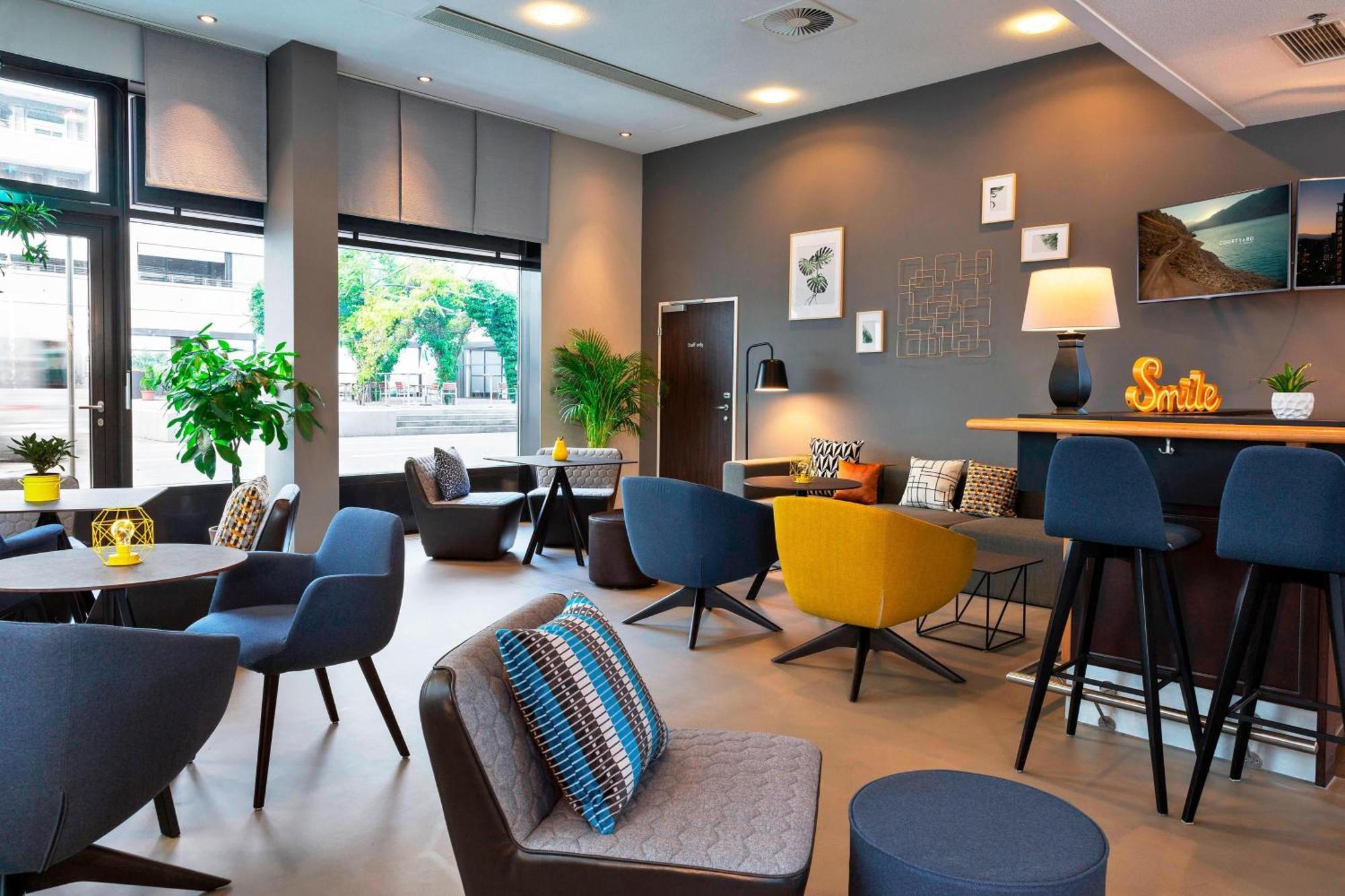 Otel Courtyard By Marriott North 4*