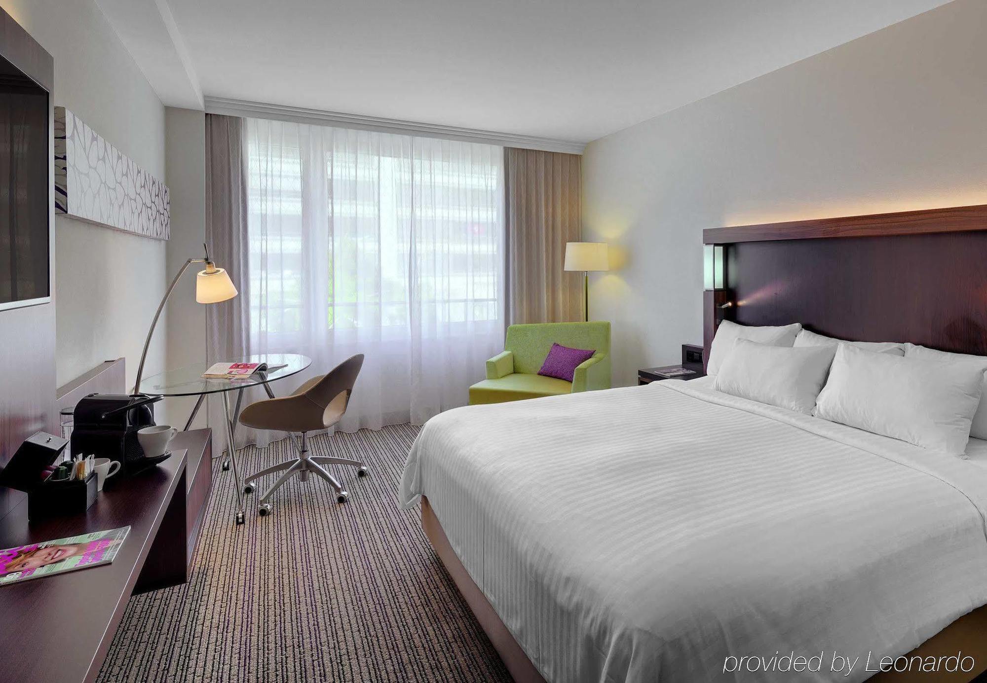 Courtyard By Marriott North Otel