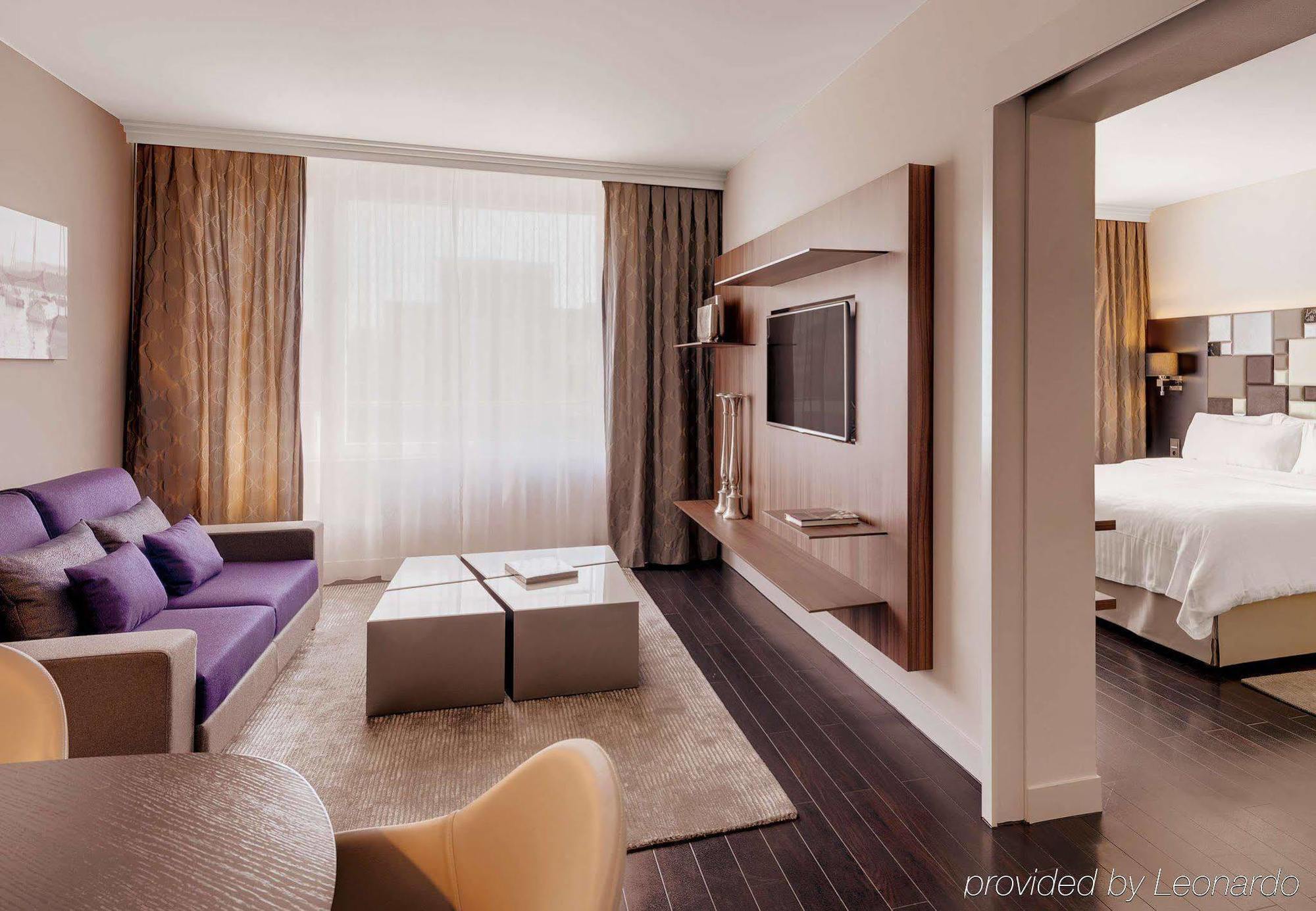Courtyard By Marriott North Otel Zürih